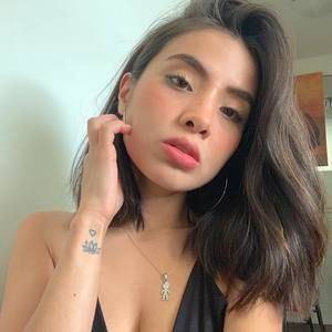 Meet your Posher, Daniela